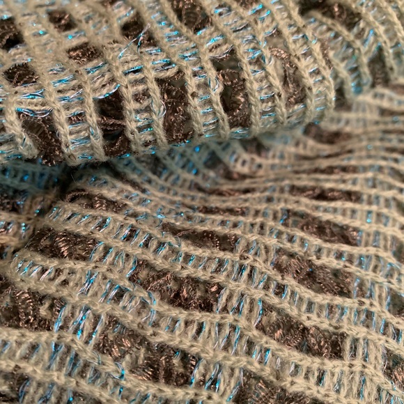 Crochet Style Table Scarf w/Fringe - Picture 4 of 7